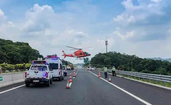 柳南区高速公路汽车救援案例